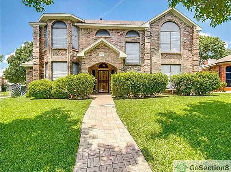 1st image of 1715 Ariel Dr