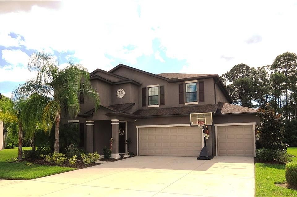 1st image of 2655 Sherman Oak Dr