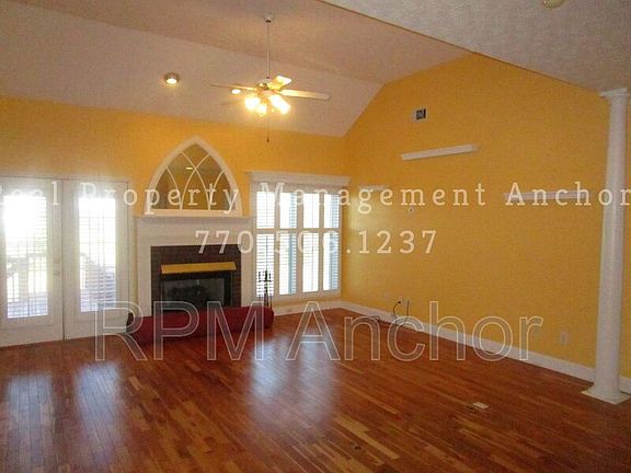 4th image of 205 Ashley Dr