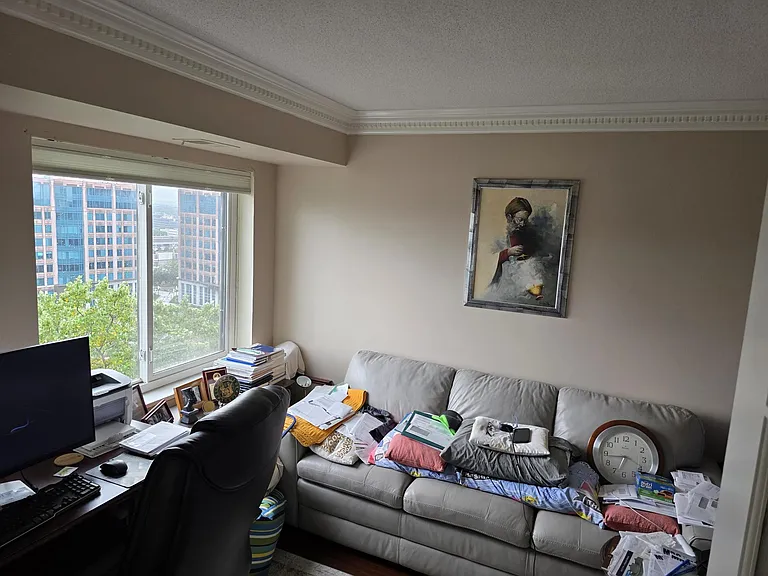 8360 Greensboro Dr #924 — Photo 7