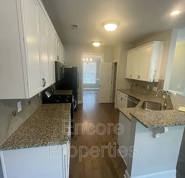 1324 Forest Fern Ln — Photo 3