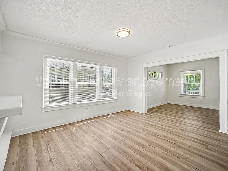 6431 S Benton Ave — Photo 3