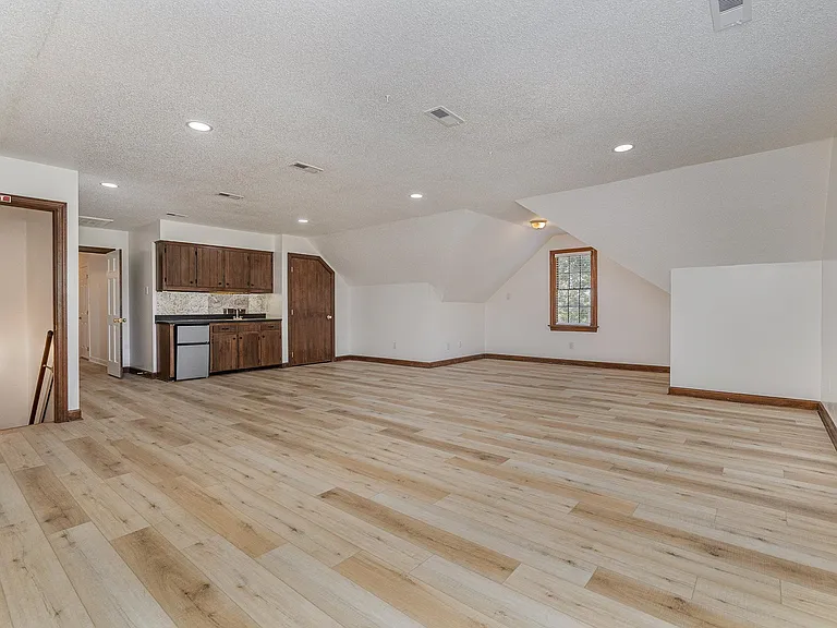 5101 Holly Ridge Farm Rd — Photo 23