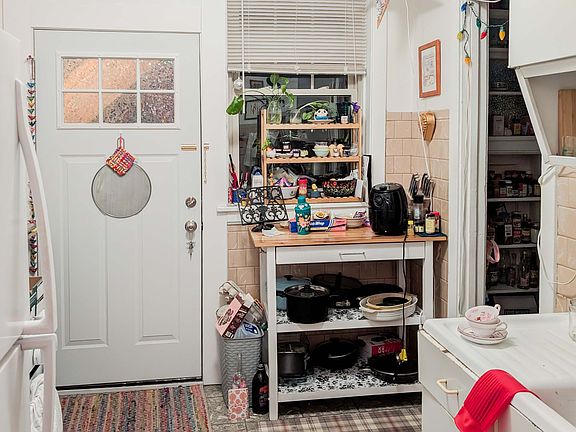 2nd image of 3821 N Lawndale Ave #2