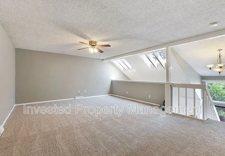 6453 S Havana St #B — Photo 14