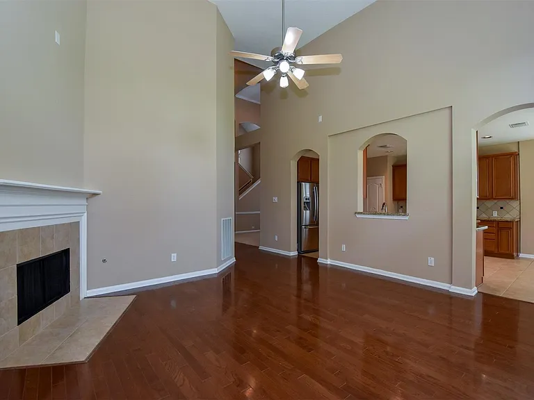 21223 Pennshore Ln — Photo 12