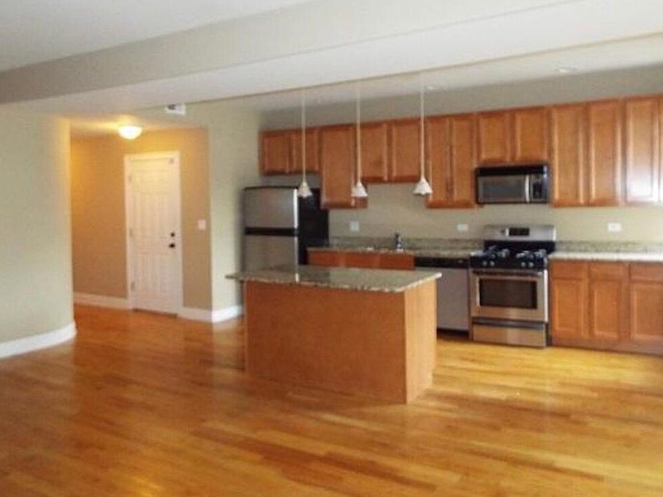 2nd image of 6219 S Woodlawn Ave APT 2