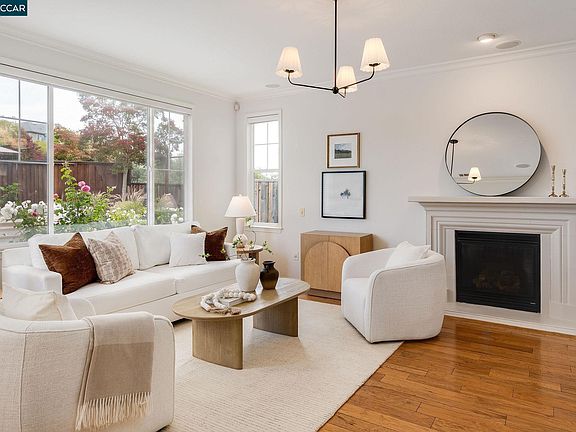 3rd image of 6601 Aberdale Cir