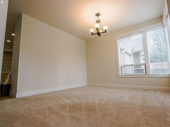 5th image of 9107 NE 84th Ct