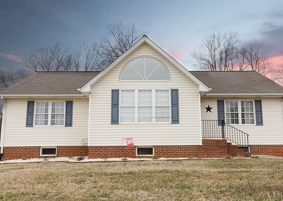 1st image of 184 Fernridge Ct