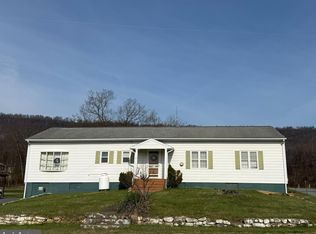 3467 Poor House Rd, Martinsburg, WV 25403