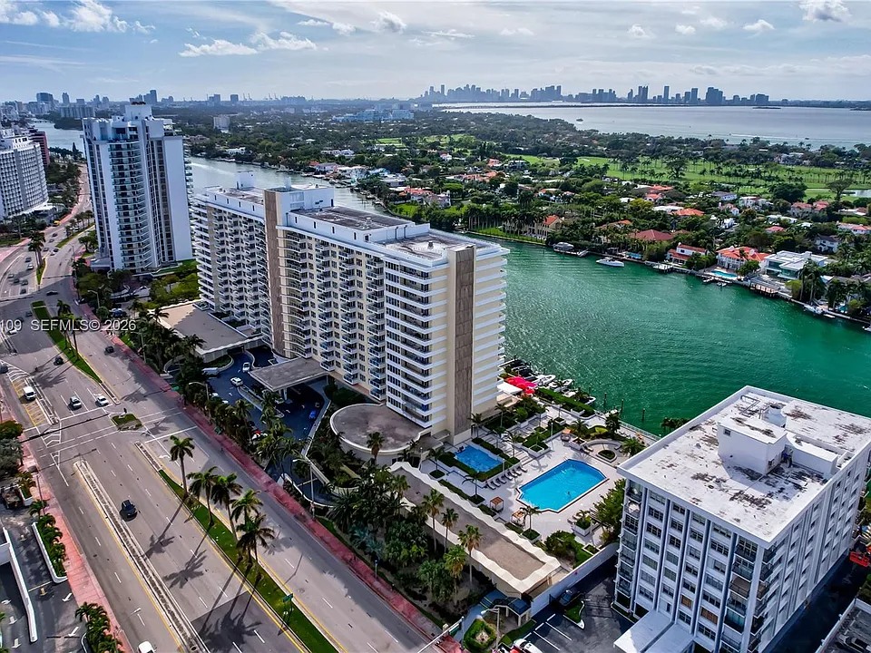 5600 Collins Ave #6A