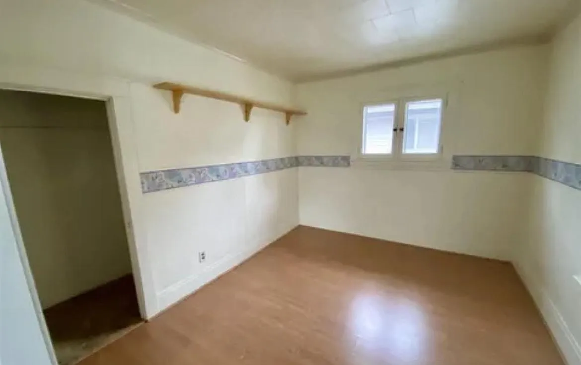 2 bed, 986 sqft, $900 — Photo 2