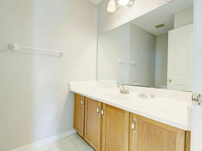 3127 Dunwoodie Rd #38 — Photo 8