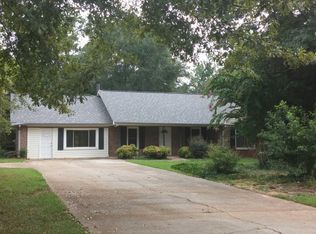 711 Pinecrest Rd NW, Winder, GA 30680