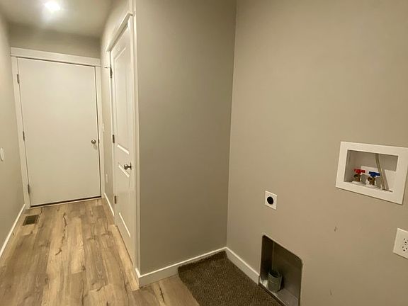 5th image of 1310 Bunson Ln Unit A