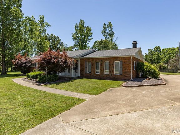4th image of 114 Fairlane Dr
