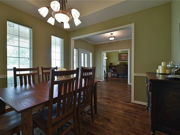 5th image of 13513 Northwest Ct