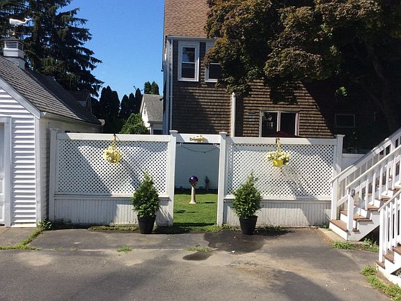5th image of 355 Essex St #2