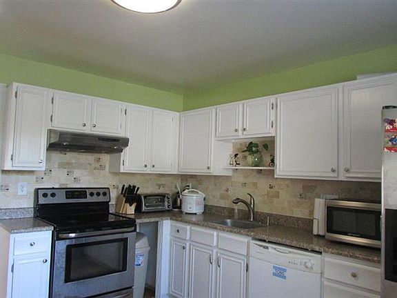 5th image of 73 Twin Lakes Dr