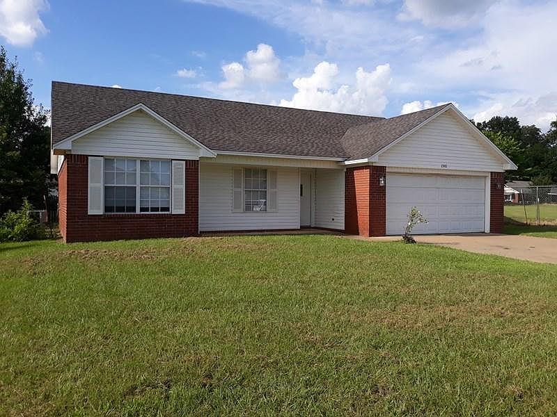 1st image of 2302 Devin Dr