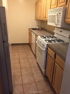 Rented by City Connections Realty | media 22