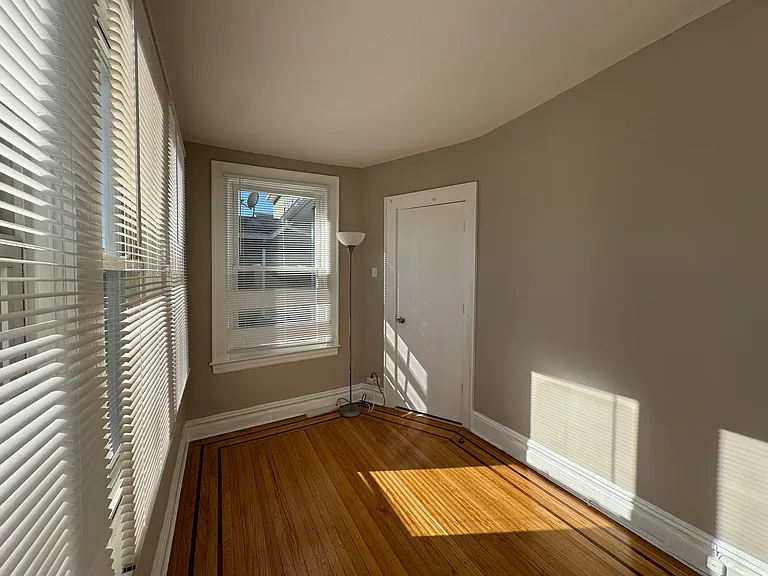 271 Davis Ave #2 — Photo 23