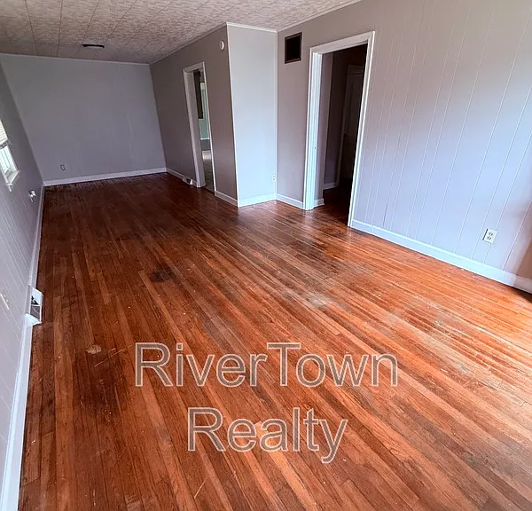 4406 Ferndale Rd — Photo 5
