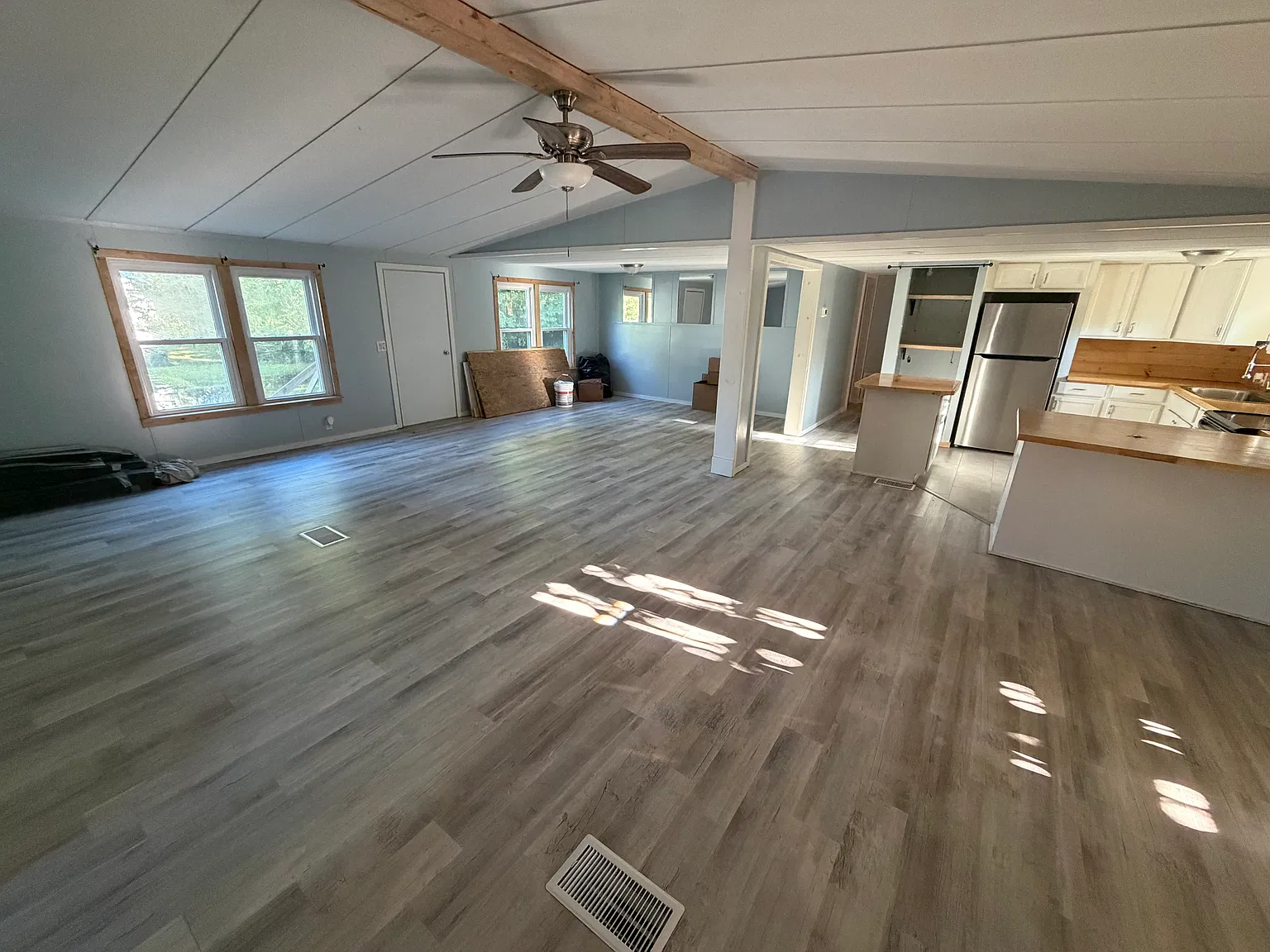 3 bed, 2000 sqft, $2,250 — Photo 4