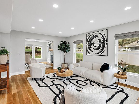 4th image of 105 Buckingham Dr