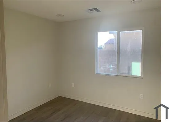 2545 E Marguerite Ave #3 — Photo 11