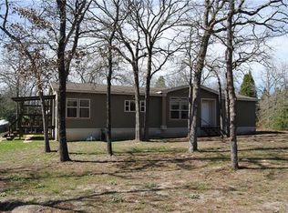 122 Twin Oaks Ln, Elgin, TX 78621