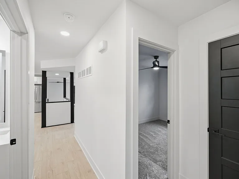 149 Washington St — Photo 40