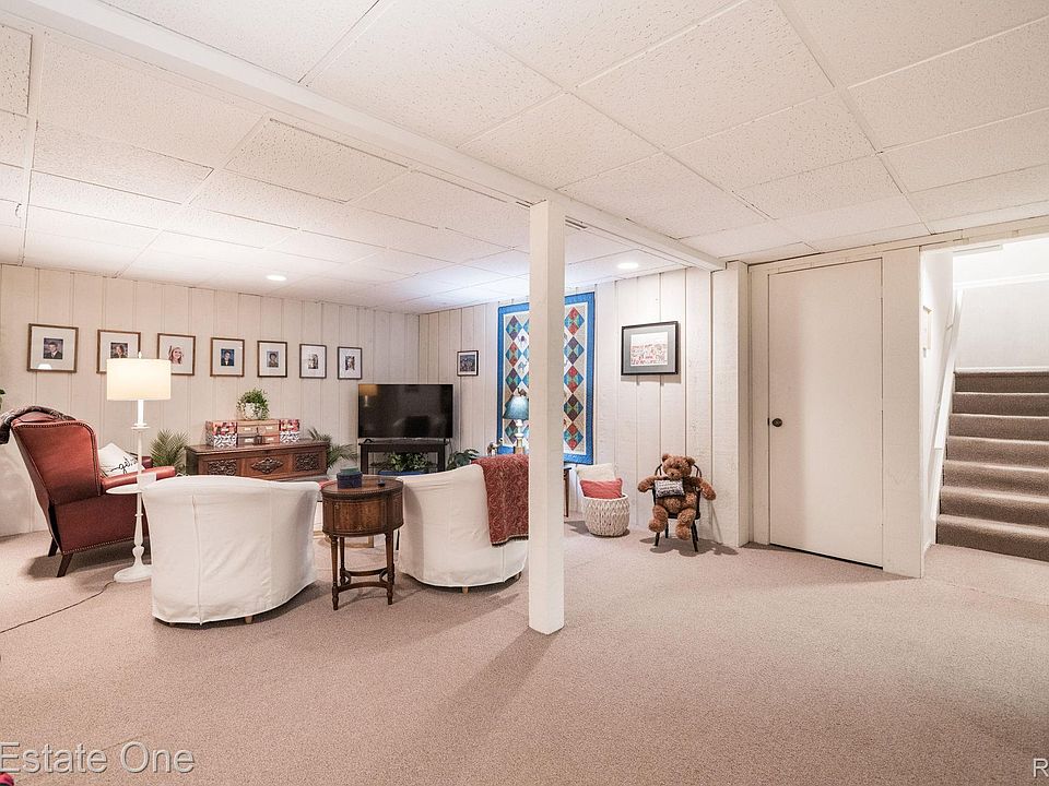 1361 Knollcrest Cir, photo 26