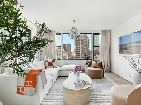 117 East 57th Street image 1 of 21