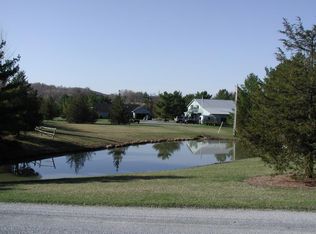 276 Willow Ln, New Haven, VT 05472