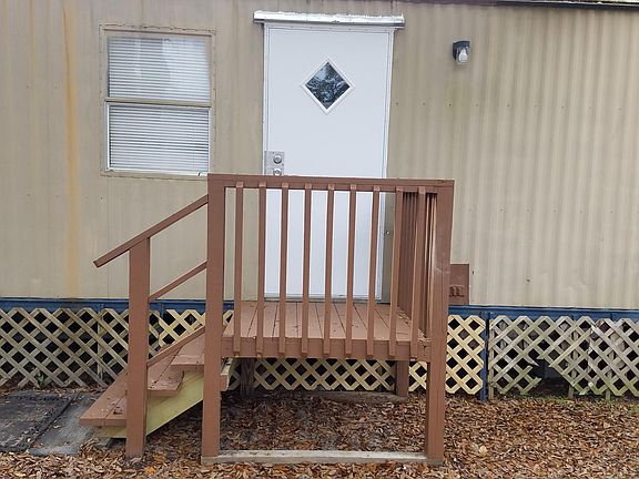 3rd image of 7527 Covewood Dr