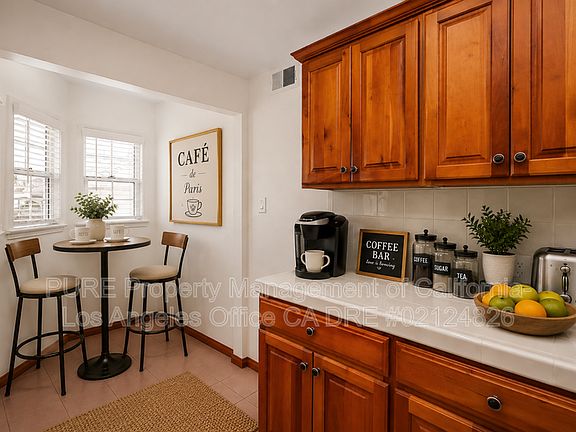 4th image of 4619 W 133rd St