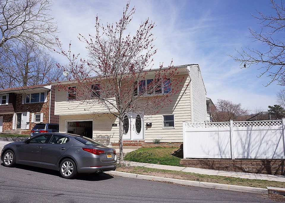1st image of 35 Oswald Pl