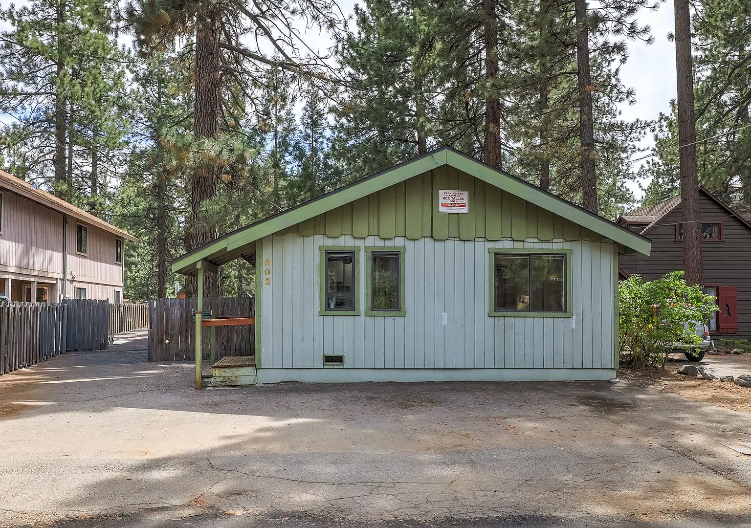 Tallac 802 — Photo 1