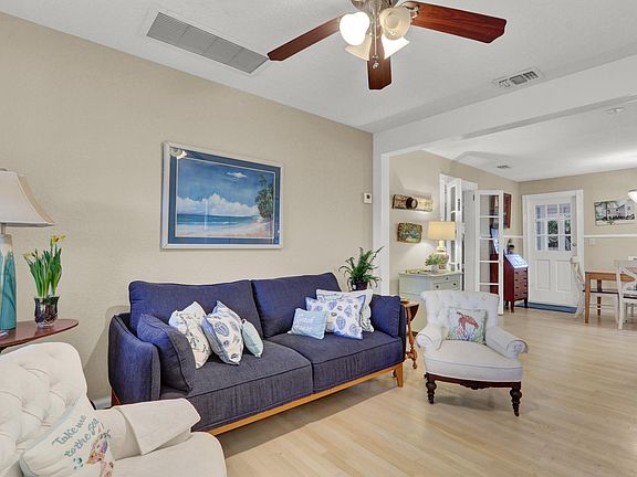 4th image of 176 E 24th Street