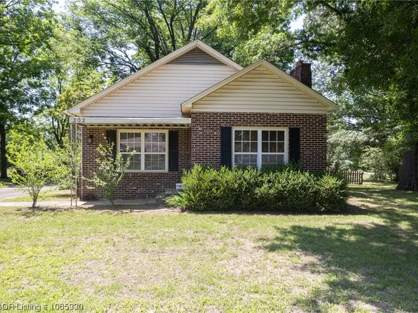303 N Highway 253, Lavaca, AR 72941
