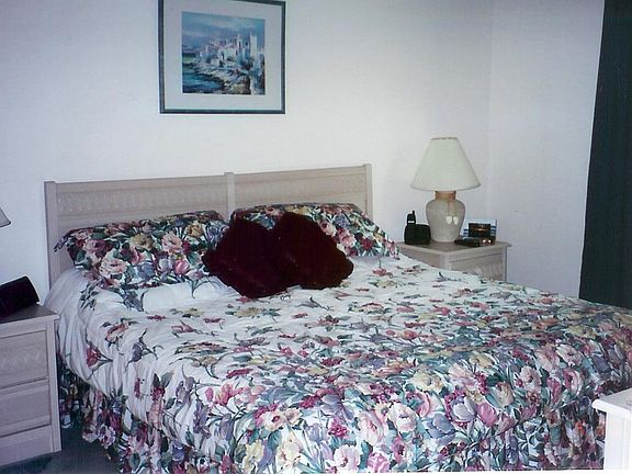 5th image of 154 Springs Ln #154