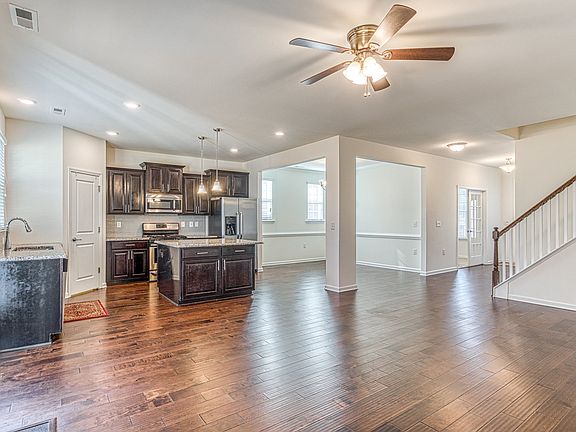 4th image of 3617 Lily Orchard Way