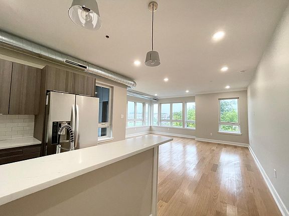 3rd image of 3204 Capri Ct #206