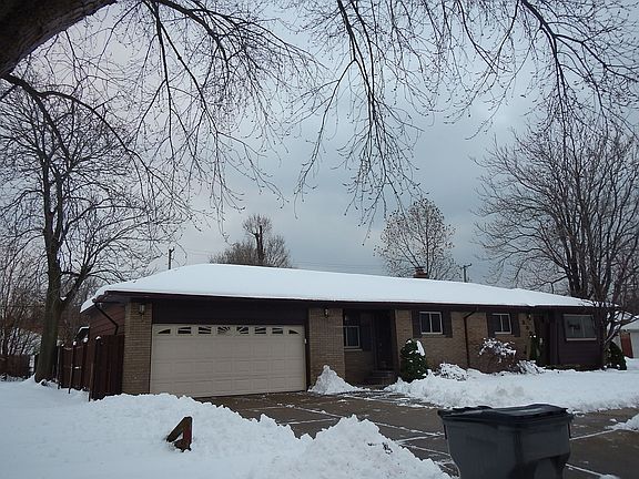3rd image of 3893 11th St