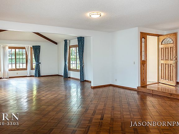 3rd image of 275 Asta Ave