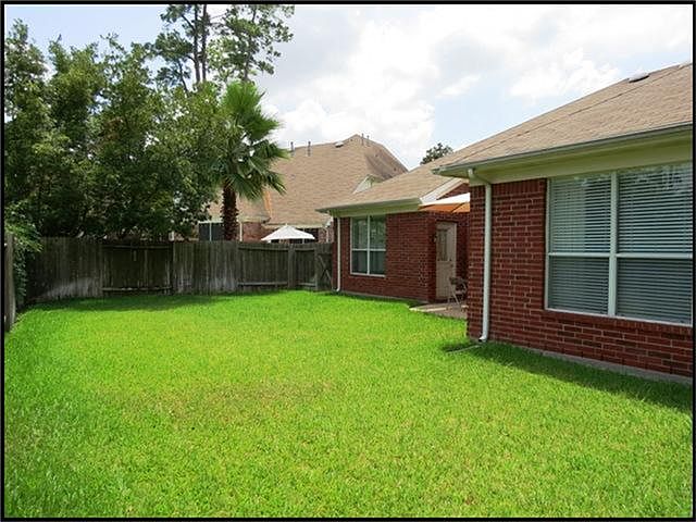  ANOTHER LOOK AT THE BACKYARD WITH PRIVACY BEHIND.