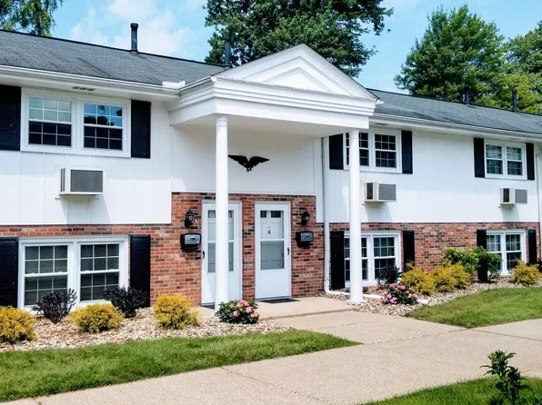 144 W Jefferson St #8, Jefferson, OH 44047