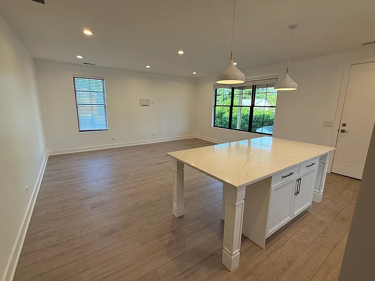 Great Room 18'8" X 22'1"